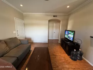 Photo #3: 6389337 Listing