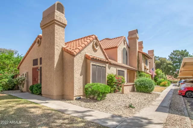 MLS: 6389361 Condo For Sale