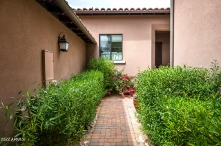 Photo #2: 6389620 Listing