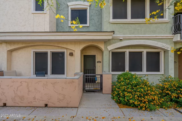 MLS: 6389642 Condo For Sale