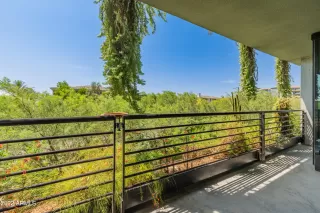 Photo #6: 6389733 Listing