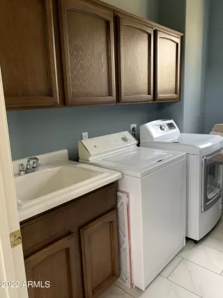 Photo #6: 6389768 Listing