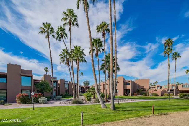 MLS: 6389769 Condo For Sale