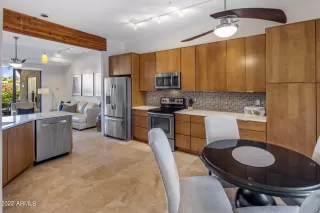 Photo #1: 6389784 Listing