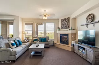 Photo #4: 6389835 Listing