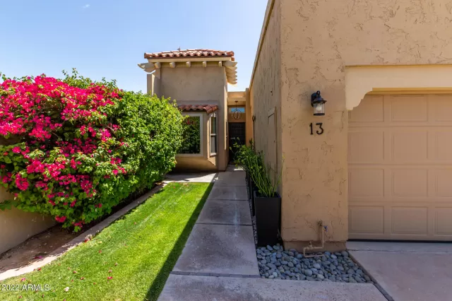 MLS: 6389880 Condo For Sale