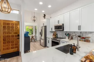 Photo #2: 6389880 Listing