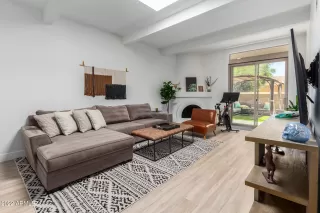 Photo #3: 6389880 Listing