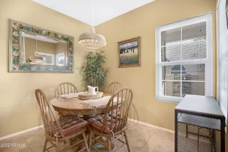 Photo #6: 6389892 Listing