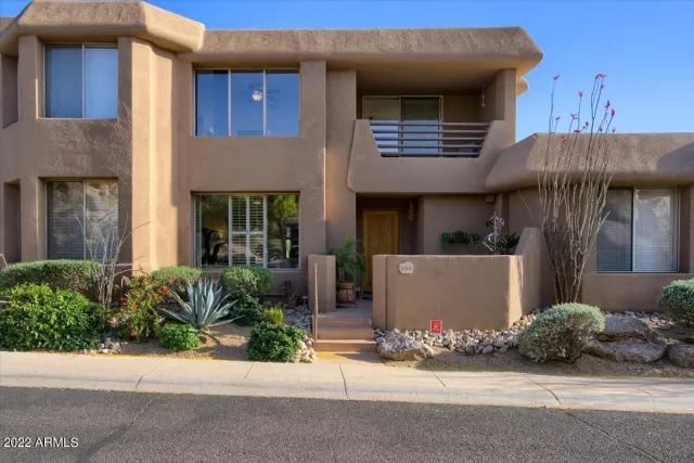 MLS: 6390036 Condo For Sale