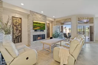 Photo #4: 6390036 Listing