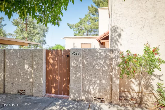 MLS: 6390191 Condo For Sale