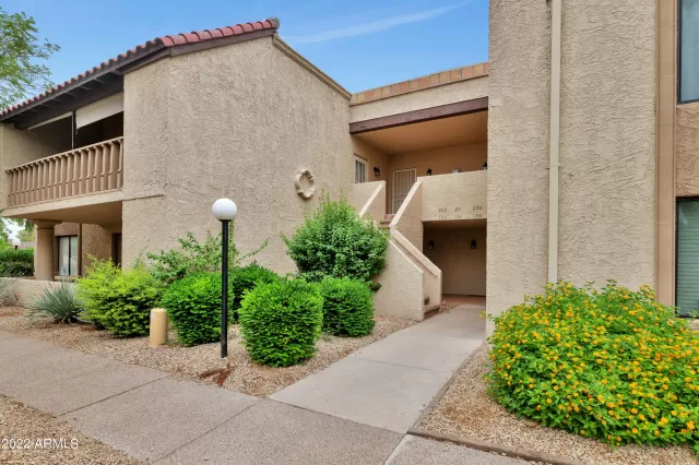 MLS: 6390341 Condo For Sale