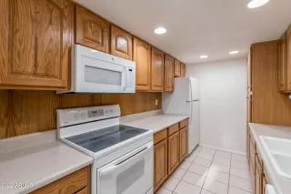 Photo #5: 6390345 Listing 