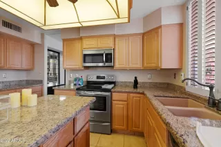 Photo #5: 6390521 Listing