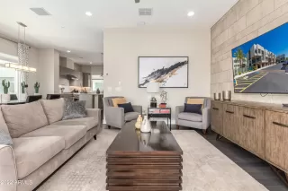 Photo #4: 6390705 Listing 