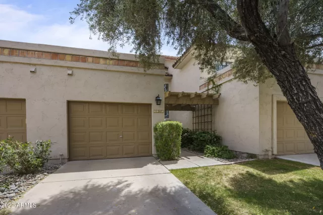 MLS: 6390722 Condo For Sale