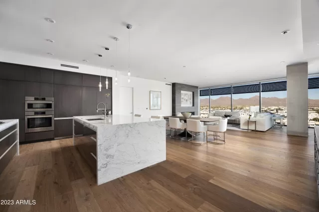 MLS: 6391090 Condo For Sale