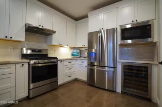 Photo #5: 6391137 Listing