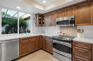 Photo #3: 6391150 Listing