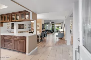 Photo #6: 6391150 Listing