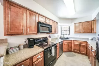 Photo #3: 6391190 Listing