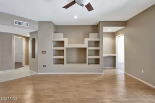 Photo #5: 6391228 Listing
