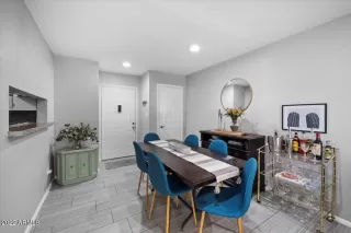 Photo #5: 6391296 Listing