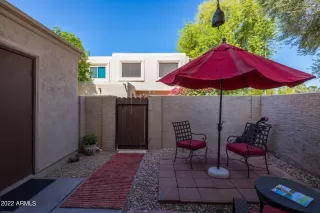 Photo #2: 6391491 Listing