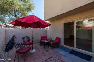 Photo #6: 6391491 Listing