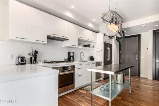 Photo #2: 6391556 Listing