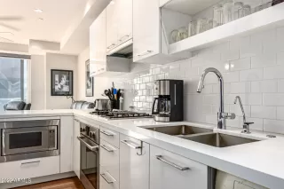 Photo #3: 6391556 Listing