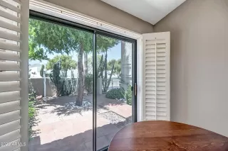 Photo #6: 6391705 Listing