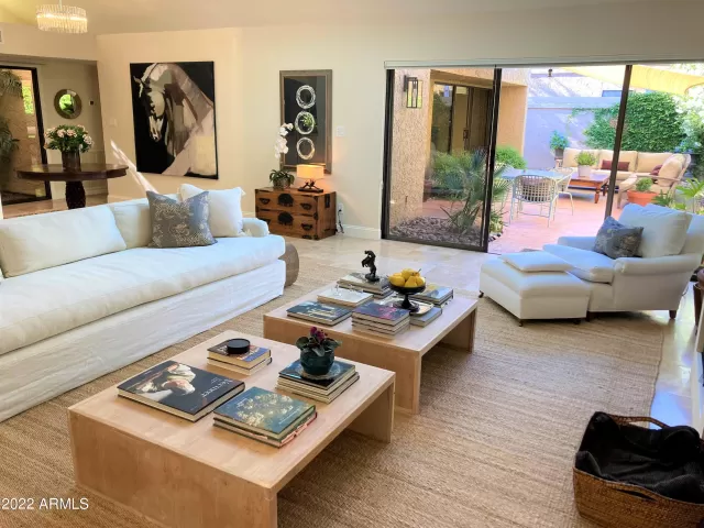 MLS: 6391744 Condo For Sale