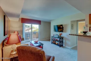 Photo #3: 6391756 Listing