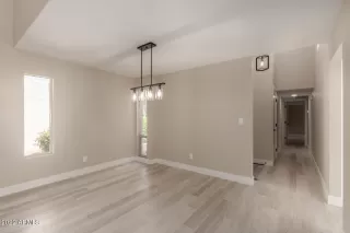 Photo #5: 6391928 Listing 