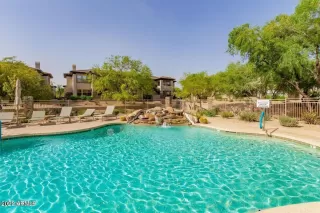 Photo #2: 6391955 Listing