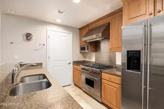 Photo #5: 6392028 Listing