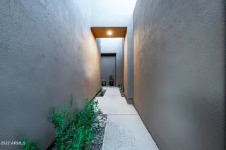 Photo #1: 6392083 Listing 