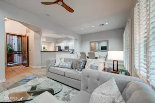 Photo #3: 6392083 Listing 