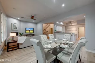 Photo #5: 6392083 Listing 