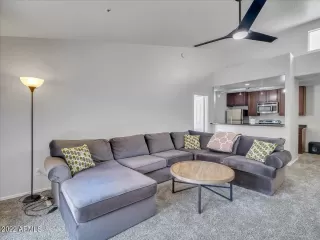 Photo #3: 6392158 Listing