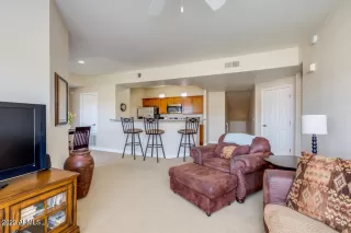 Photo #4: 6392266 Listing 