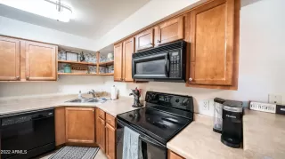 Photo #3: 6392415 Listing