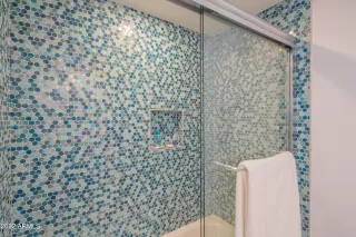 Photo #4: 6392538 Listing 