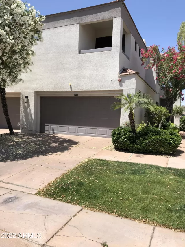 MLS: 6392692 Condo For Sale