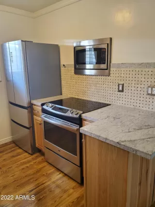 Photo #4: 6392751 Listing 