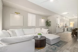 Photo #3: 6392842 Listing