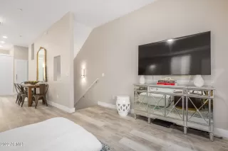 Photo #4: 6392842 Listing