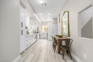 Photo #5: 6392842 Listing